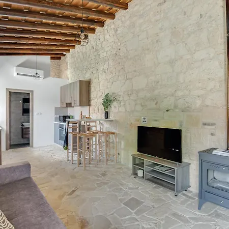 Sanders Andre Marie Apartment *